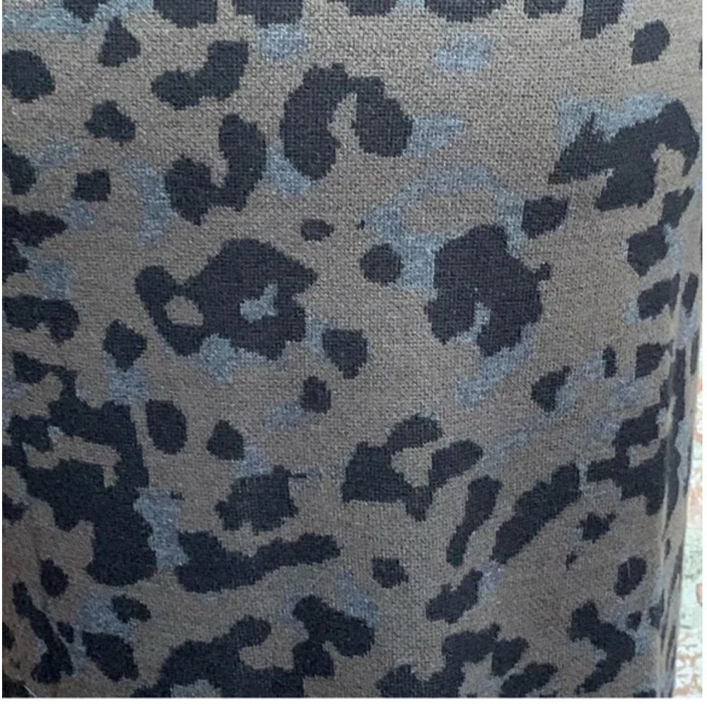 JOHN + JENN EVEREVE LEOPARD PRINT SWEATERDRESS SIZE MEDIUM - Picture 8 of 10